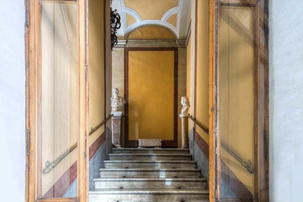 Trevi Rome Suite Екстериор снимка