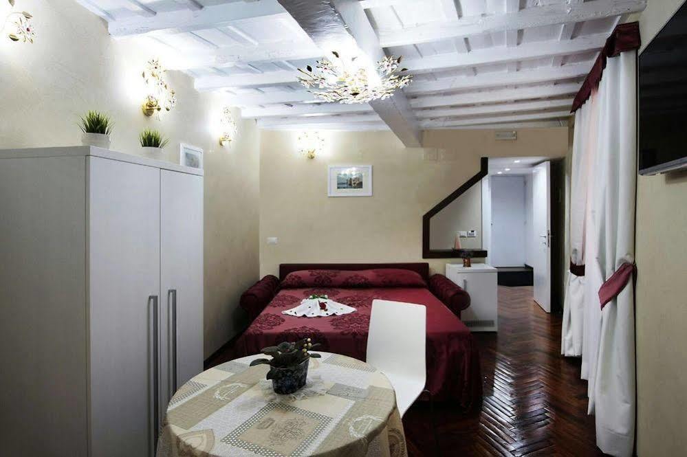 Trevi Rome Suite Екстериор снимка